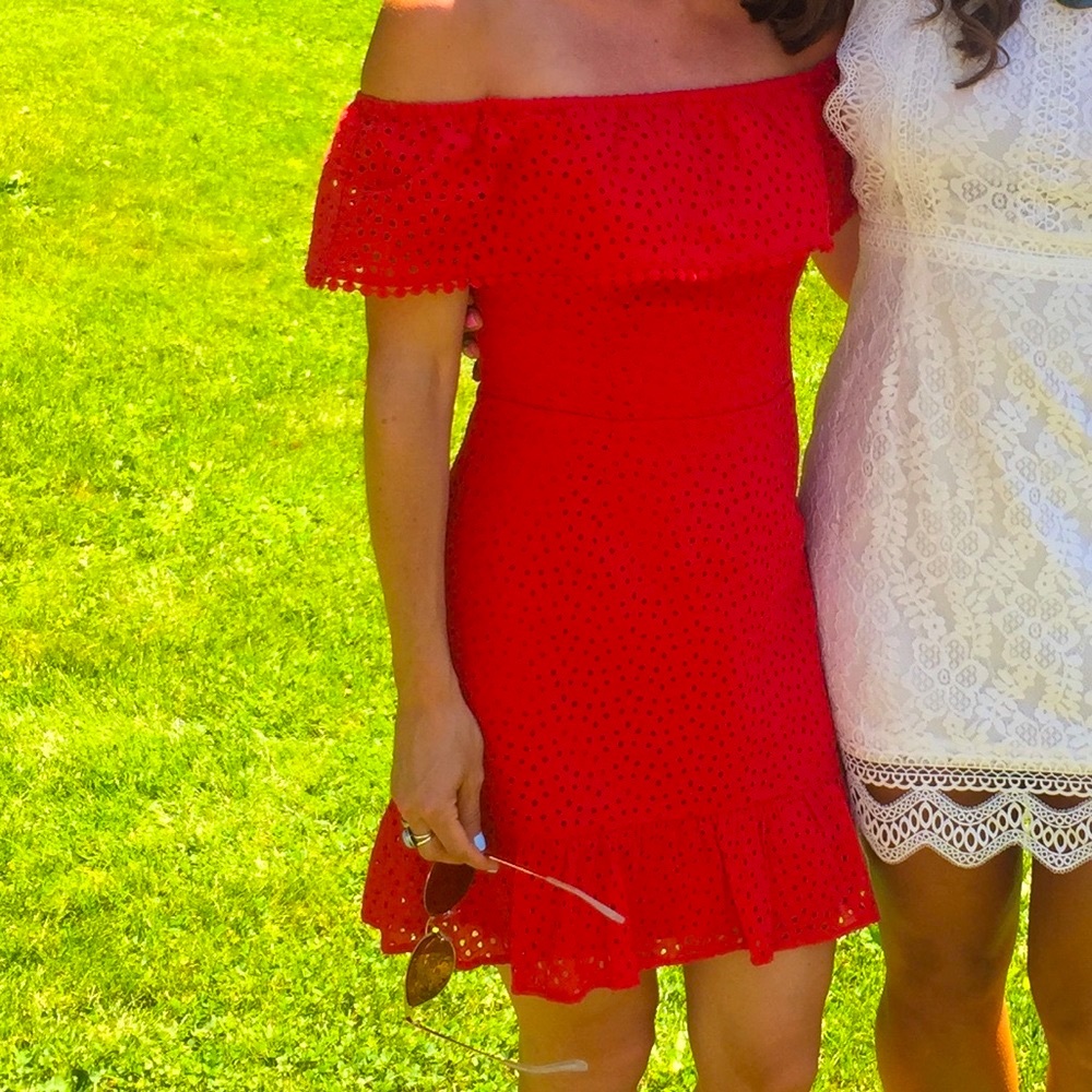 Coral eyelet dress 🍓